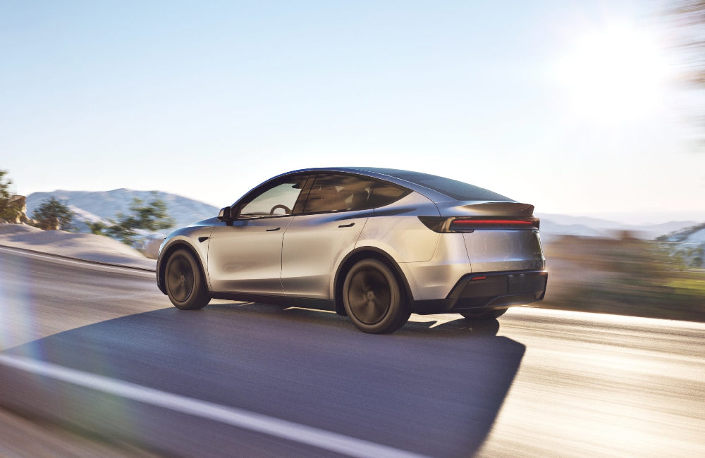 Tesla Model Y som 7-seter er her – men bør du egentlig vente på "L-utgaven"?