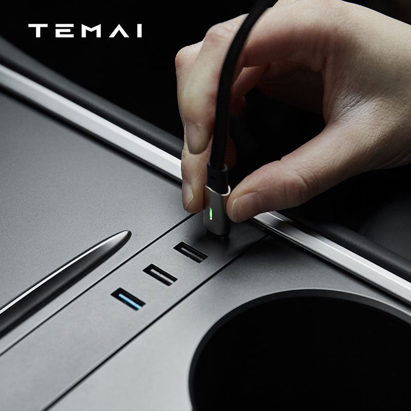 Temai USB Hub m/ 4 USB og kabelhåndtering - Model 3 2021-2023/Model Y 2021-2024