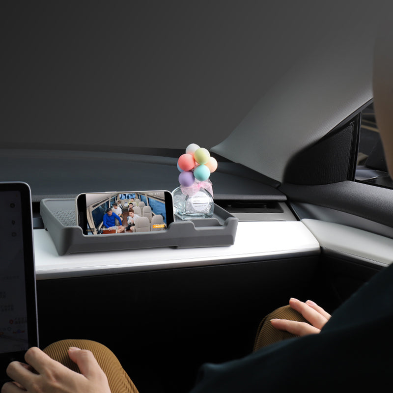 Kojelaudan säilytyshylly - malli 3/y