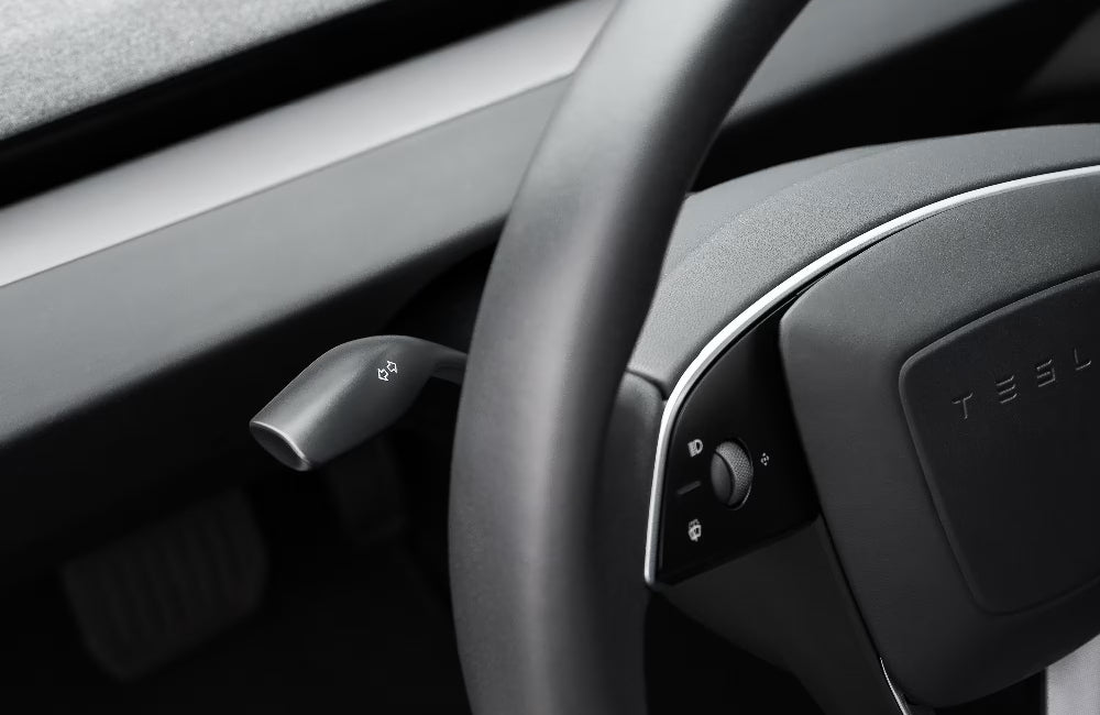 Krise løst: Tesla tilbyr offisiell blinklysspak-retrofit til Model 3 Highland i Norge!